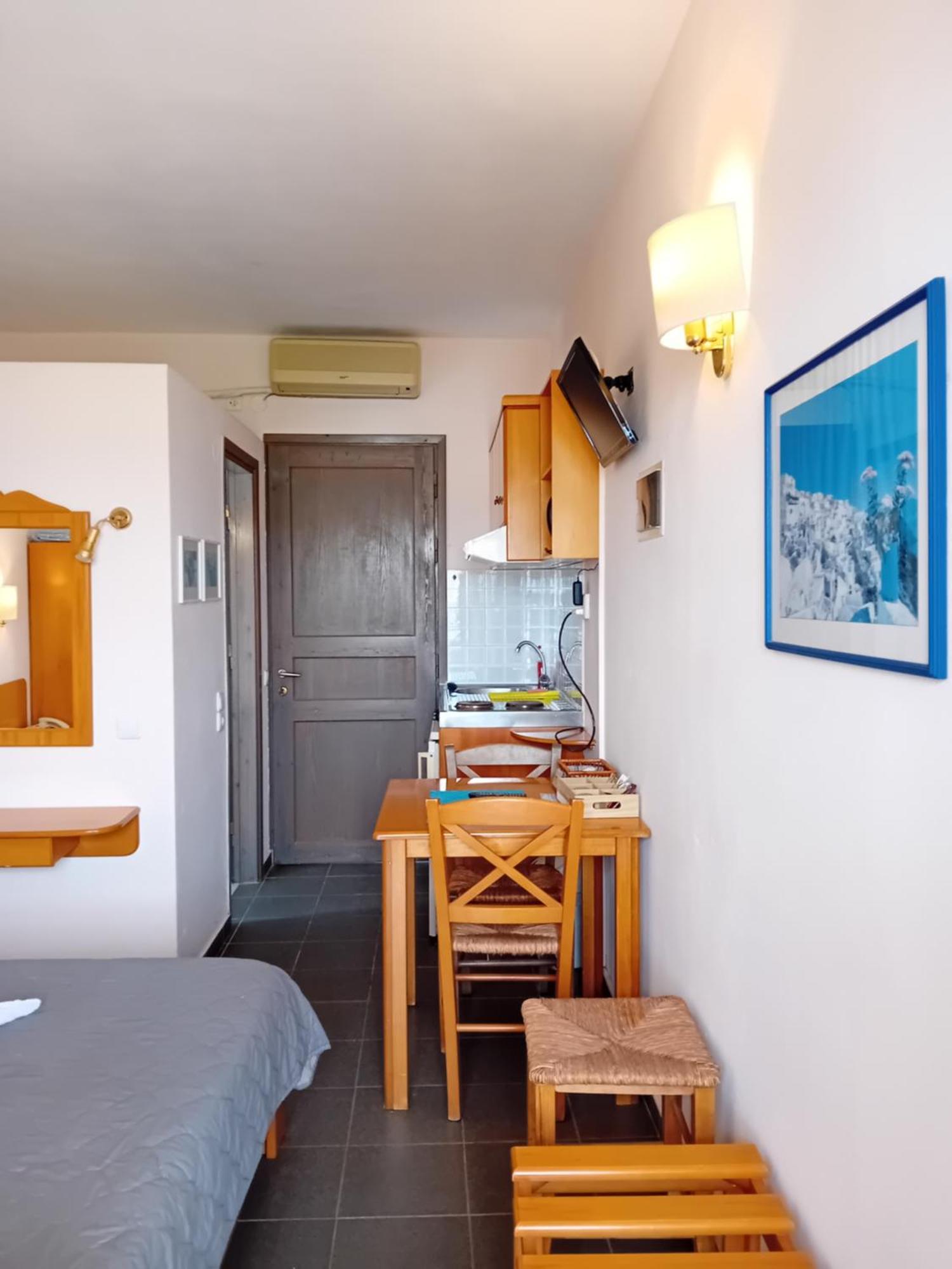 Heliotopos Apartments トロン エクステリア 写真